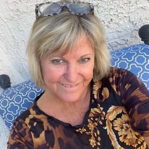 Meet your Posher, Beth